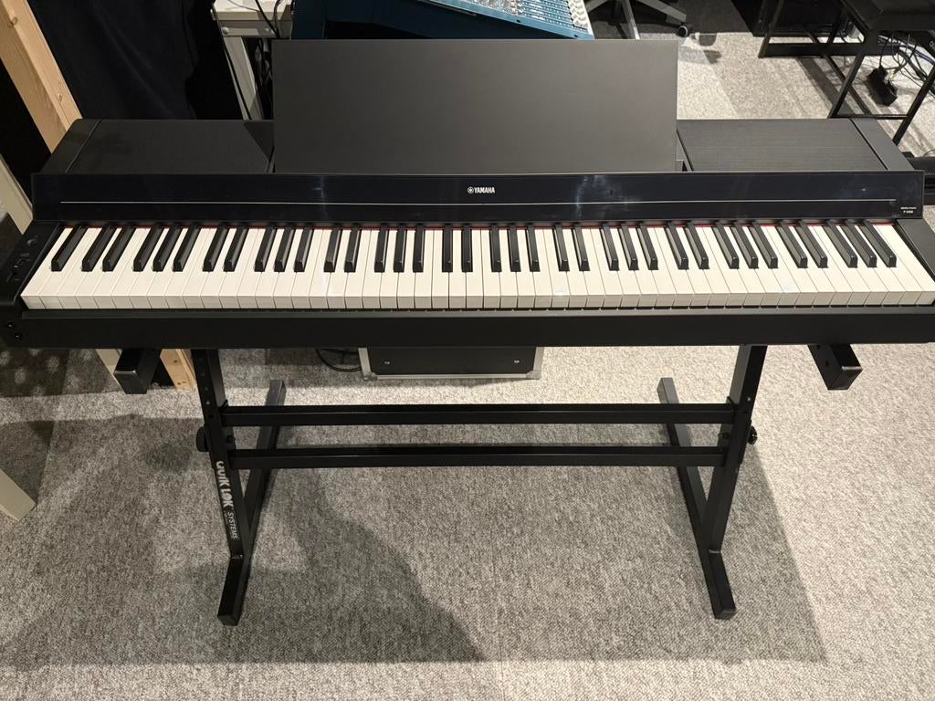 Yamaha PS500B piano in nieuwstaat met doos, Musique & Instruments, Pianos, Enlèvement, Comme neuf, Piano
