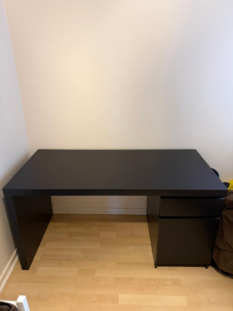 Bureau noir avec rangement - bon état, Huis en Inrichting, Bureaus, Ophalen, Zwart, Gebruikt, IKEA