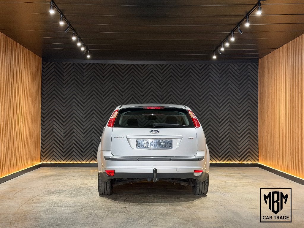 ✅ Ford Focus 1.8 TDCi 16v GARANTIE Airco Trekhaak 1.Eigenaar, Autos, Ford, Focus, Argent ou Gris, Achat, https://public.car-pass.be/vhr/785d9eea-66ec-46e5-834b-b67da31cc999