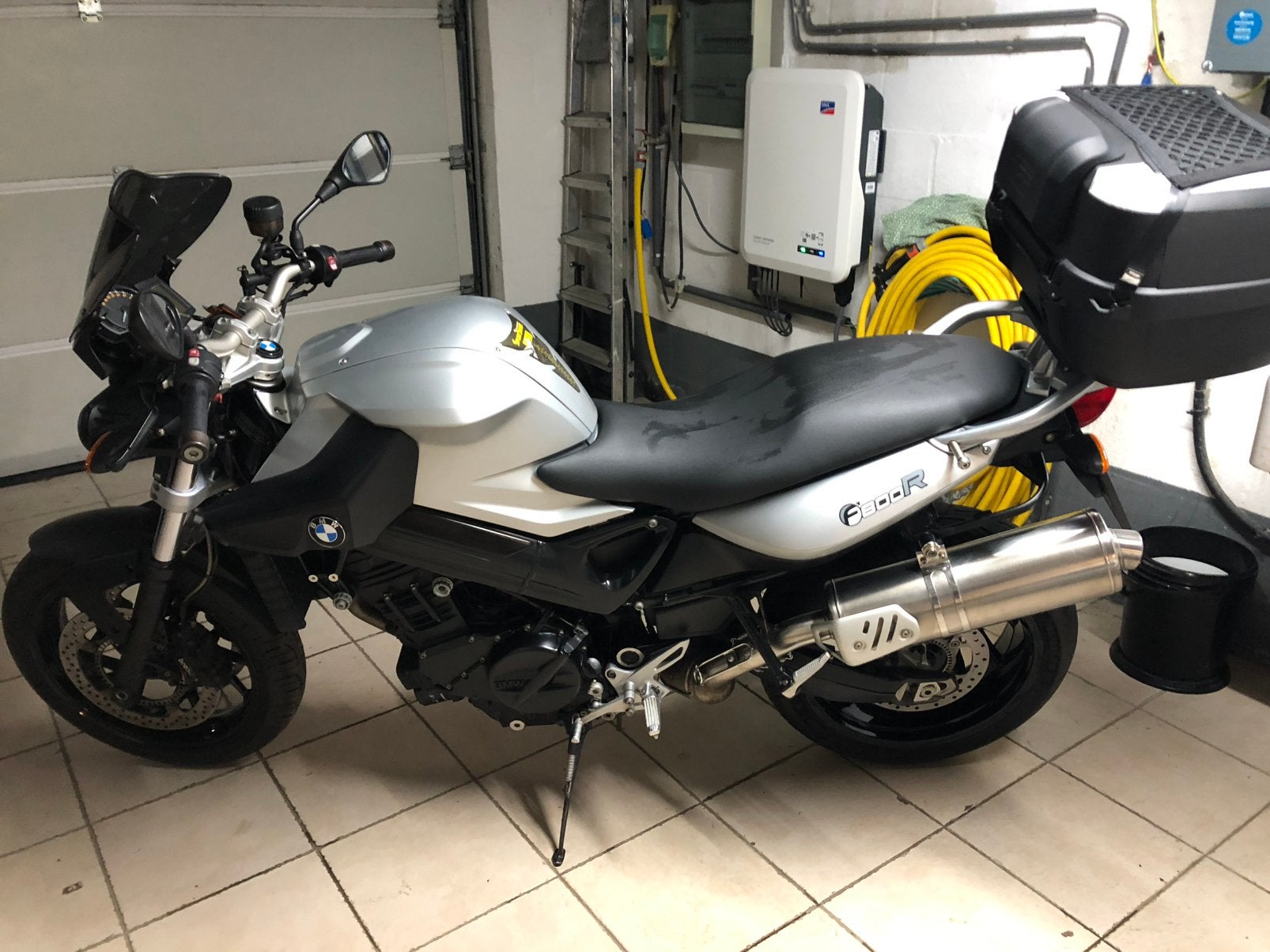 Bmw f800r, Ophalen