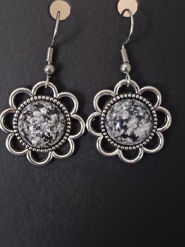 Oorbellen, Handtassen en Accessoires, Ophalen of Verzenden, Nieuw, Zwart, Hangers