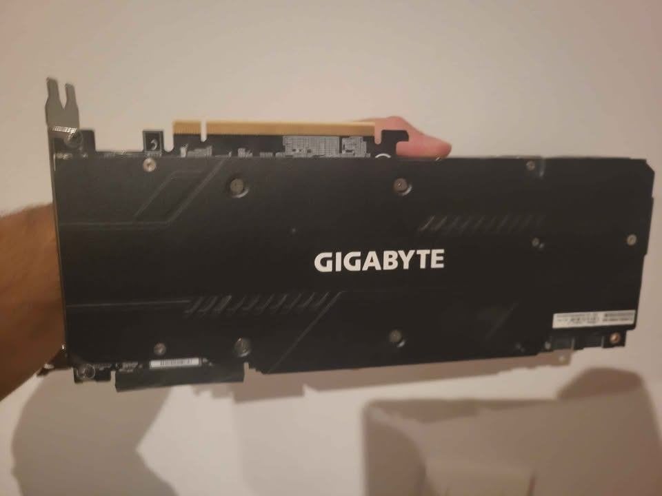 RTX 2070. GigaByte OC  3 ventilateurs, Computers en Software, Videokaarten, Ophalen, Zo goed als nieuw, Nvidia
