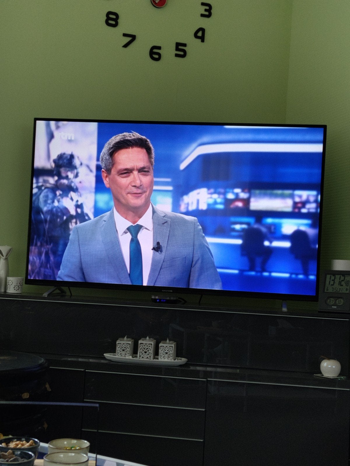 Smart TV 65 pouces « Grundig » de qualité allemande, TV, Hi-fi & Vidéo, TV, Hi-fi & Vidéo Autre, Enlèvement