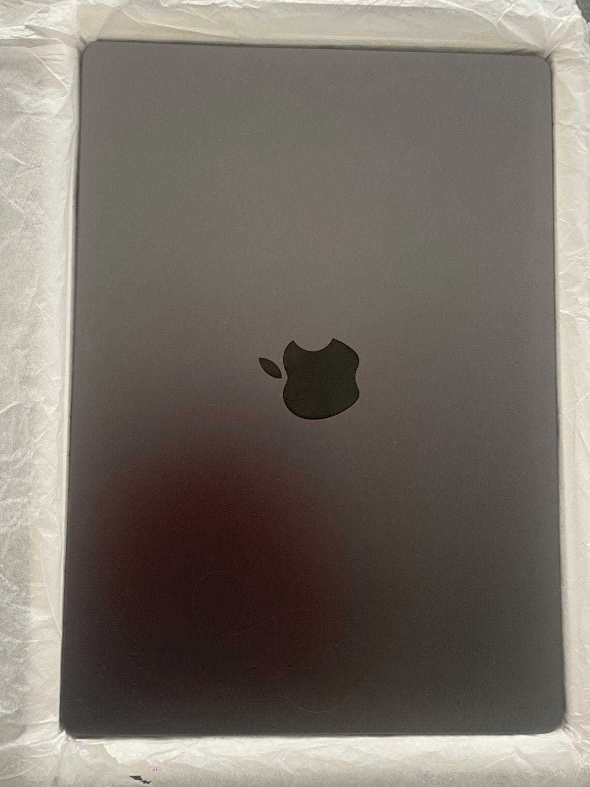 MacBook Pro M14 / (Neuf, utilisé 2h) / Apple, HDD, 32 GB, Ios, Virtual Reality