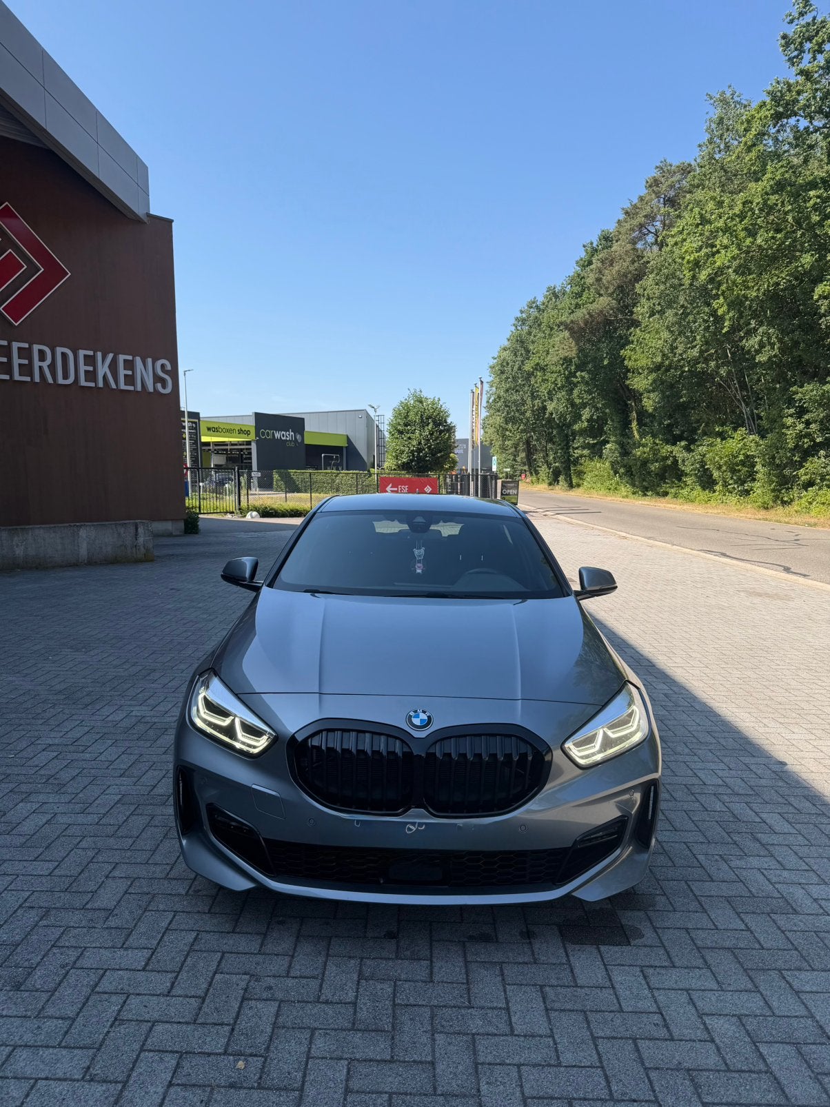 Te koop: BMW 1 serie 1.18i M-pakket, Auto's, 1 Reeks, Leder en Stof, 5 zetels, 5 deurs