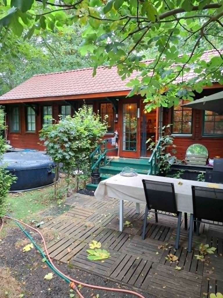 recente chalet zelf af te breken, Ophalen, 200 tot 400 cm, 3 ramen of meer, Zo goed als nieuw