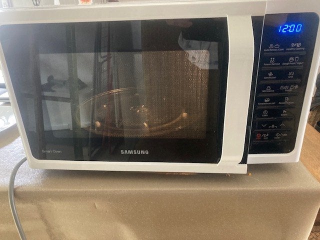 Samsung micro-ondes-four  combiné  MC28H5015AW/EF, Comme neuf, Enlèvement, Four combiné, Plaque tournante
