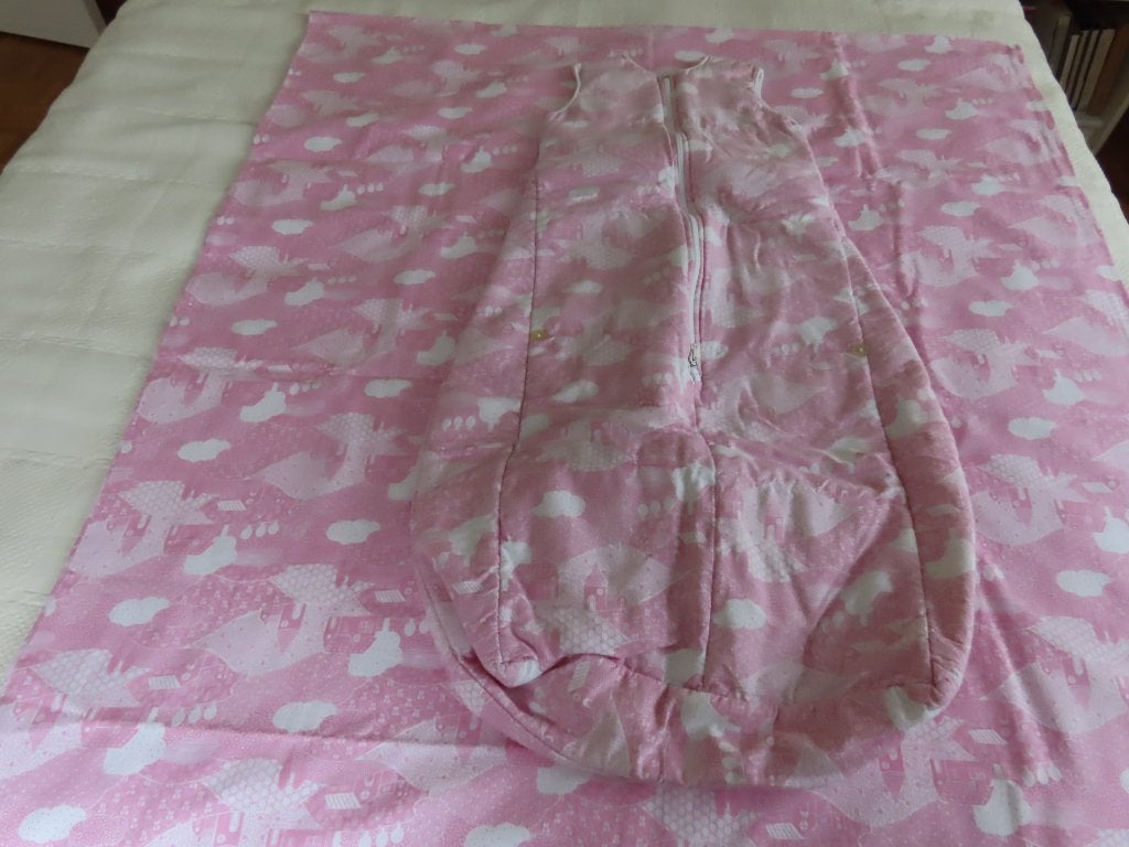 Sac de couchage pour bébé avec housse de couette assortie, Enfants & Bébés, Enlèvement, Utilisé, Respirant, Sac de couchage