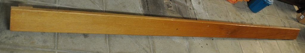L19. Planche en bois massif (ancienne balustrade), Doe-het-zelf en Bouw, Hout en Planken, Gebruikt, Plank, Ophalen