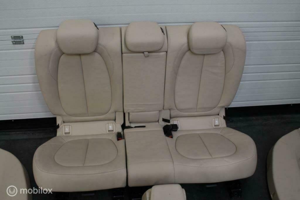 Intérieur beige cuir BMW 2 serie F45 grand tourer 2013-...