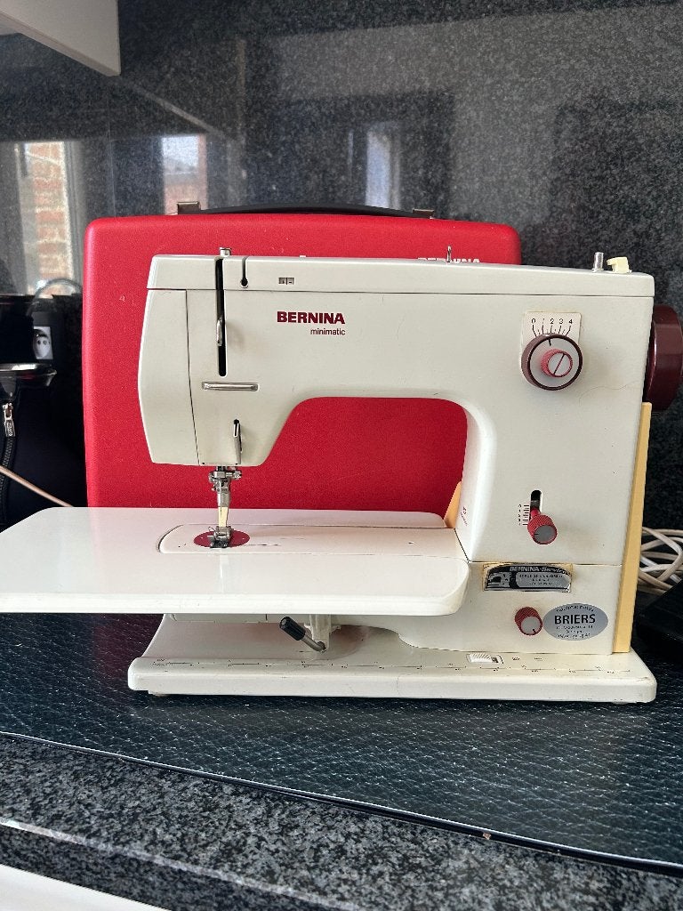 Naaimachine Bernina 807., Hobby en Vrije tijd, Naaimachines en Toebehoren, Ophalen, Zo goed als nieuw, Naaimachine, Bernina