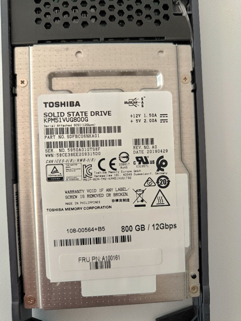 Toshiba800GB12Gb/sSAS2,5"SSD voor ondernemingen KPM51VUG800G, Intern, SAS, Server, SSD