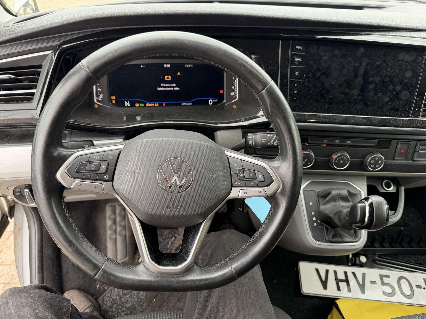 Volkswagen Transporter 2.0 TDI L2H1 28 Automaat | € 8.450,-, Automaat, Parkeersensor, Diesel, Zilver of Grijs