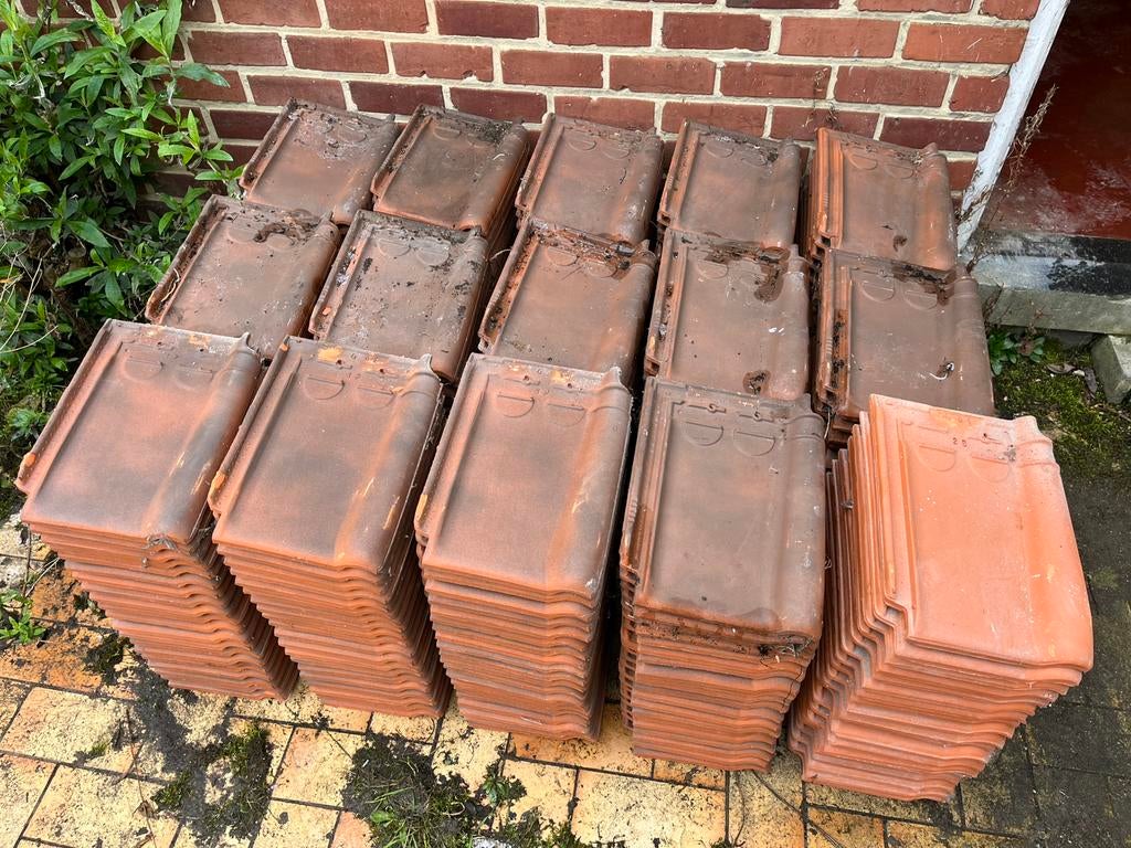 300 tuiles, type 44, Bricolage & Construction, Enlèvement, Comme neuf, Rouge, Tuiles