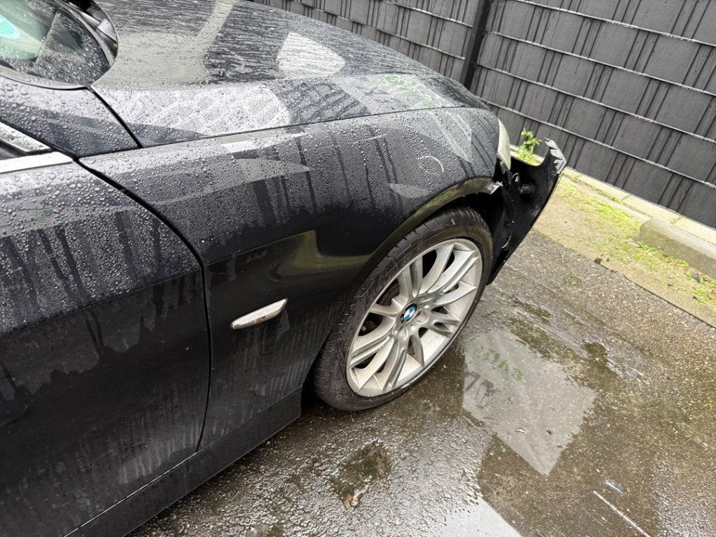 SPATBORD RECHTS VOOR BMW 3 serie (E90) (|41355A55AF4|), Gebruikt, Spatbord, BMW, Petuelring 130
80809  München, DE
