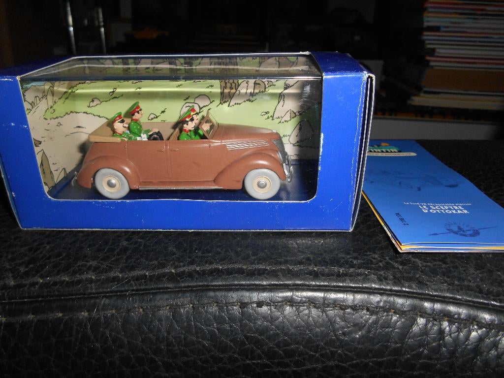 Voiture Tintin 34 avec certificat, Ophalen of Verzenden, Kuifje