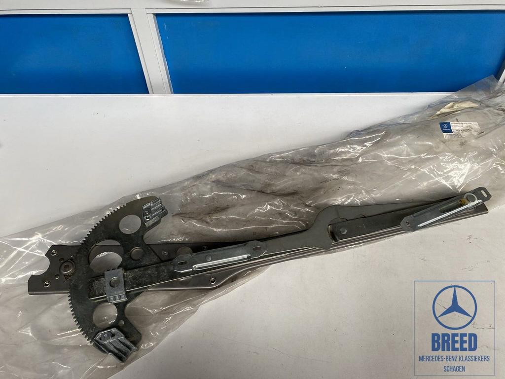 NOS raammechaniek links voor Mercedes-Benz R107 C107, Auto-onderdelen, Ruiten en Toebehoren, Mercedes-Benz, Nieuw, Ophalen of Verzenden