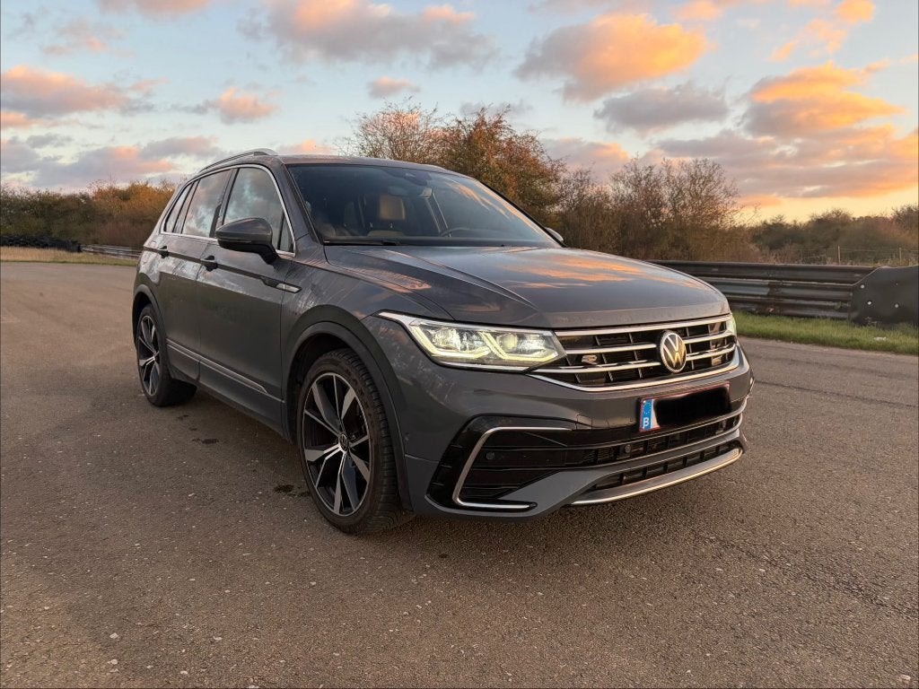 Volkswagen Tiguan R-line 1.5 Tsi, Auto, pano., 167 g/km, Argent ou Gris, Achat, Entretenue par le concessionnaire