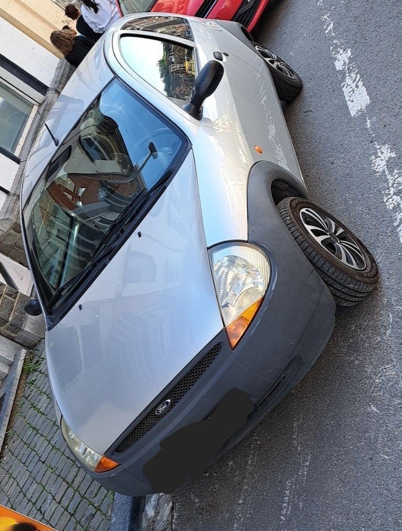 Ford Ka
Benzine
2 deurs
Euro 3 LEZ proof, Auto's, Particulier, Te koop