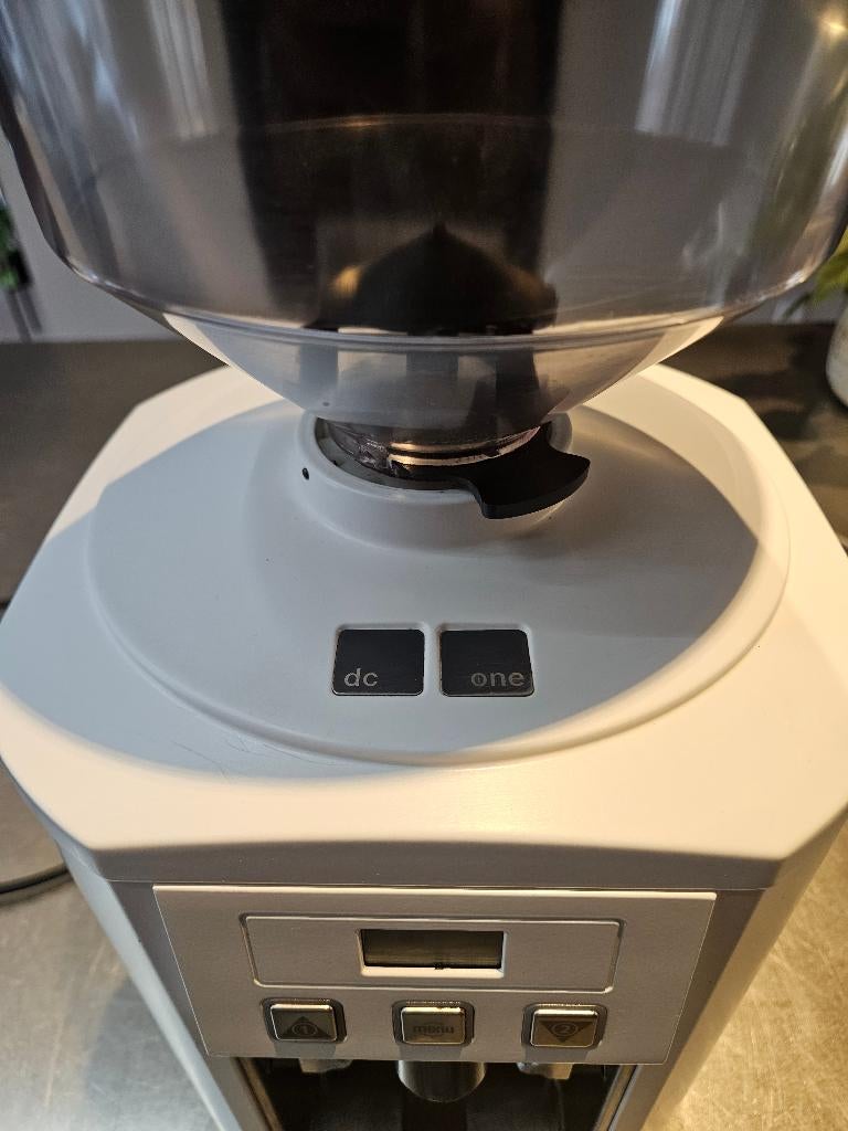 Moulin à café professionnel DALLA CORTE DC ONE, Enlèvement, Utilisé