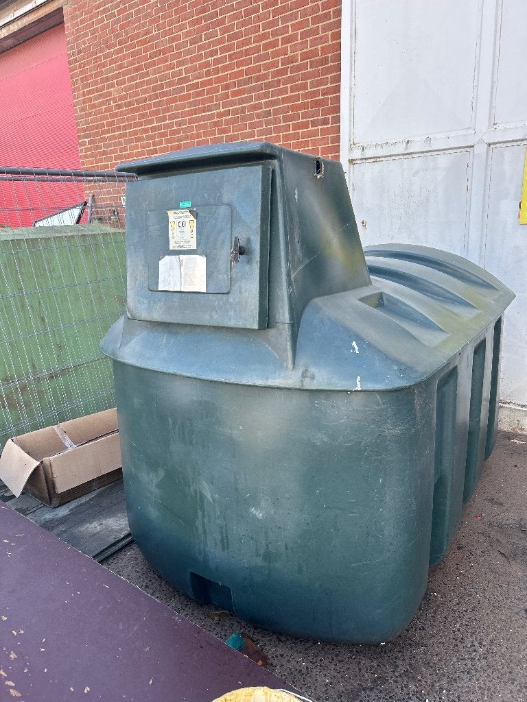 Mazouttank, Enlèvement, Comme neuf