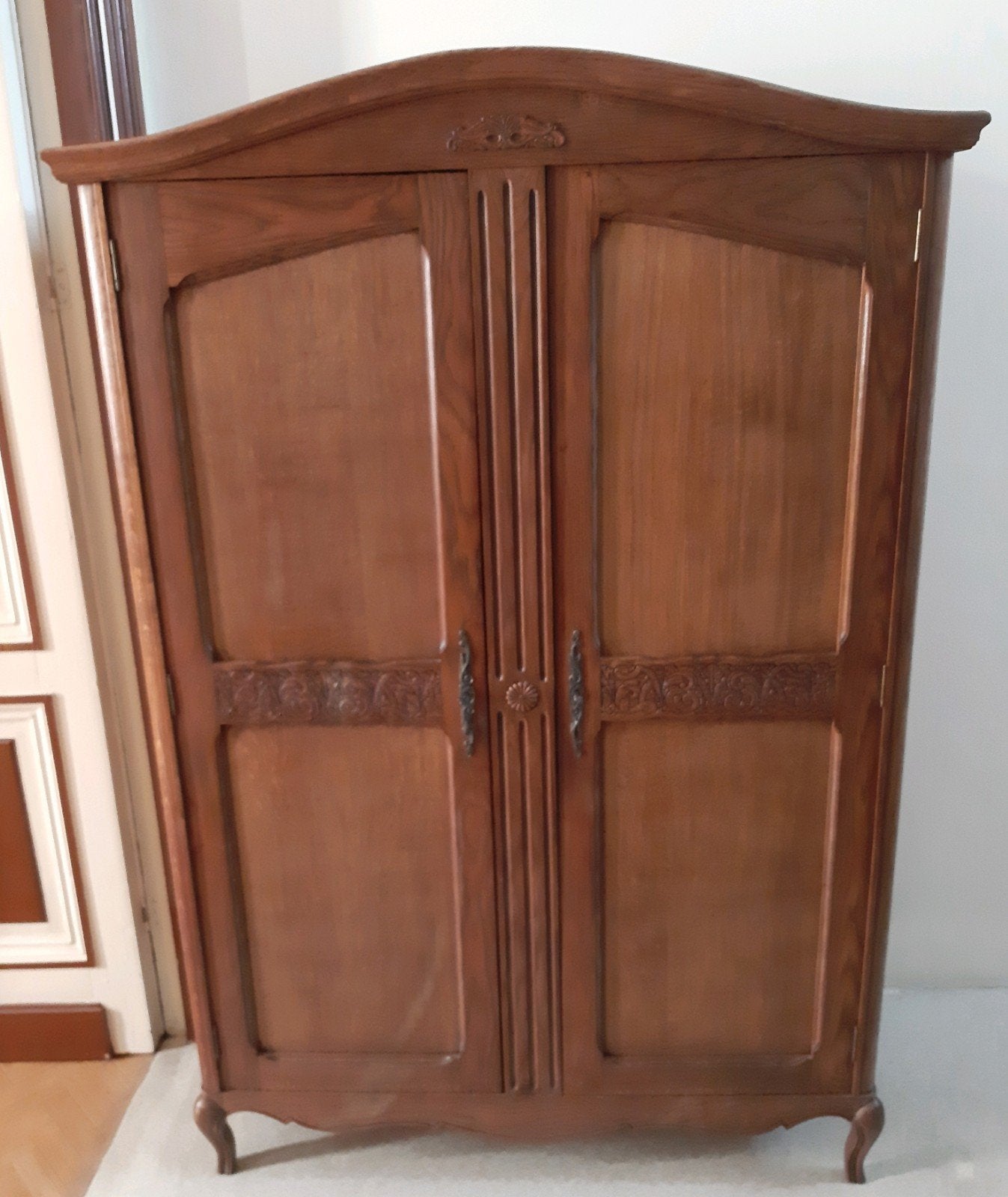 Houten klassieke kledingkast, Antiek en Kunst, Antiek | Meubels | Kasten, Ophalen