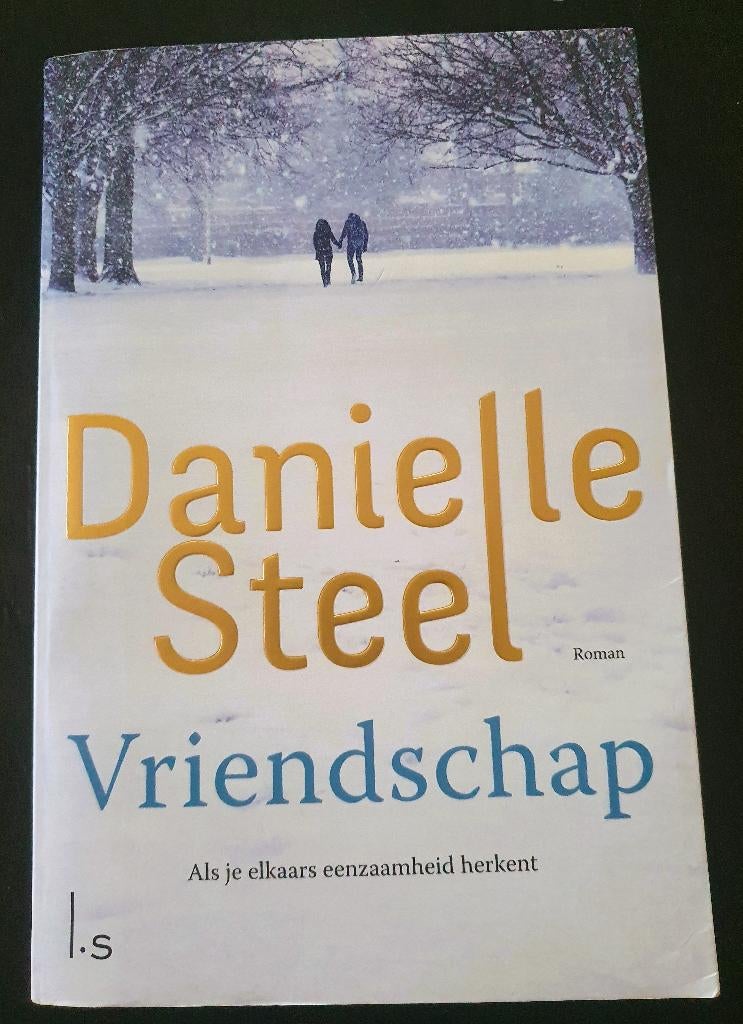 Vriendschap: Roman van Danielle Steel, Boeken, Ophalen of Verzenden, Gelezen, Danielle Steel