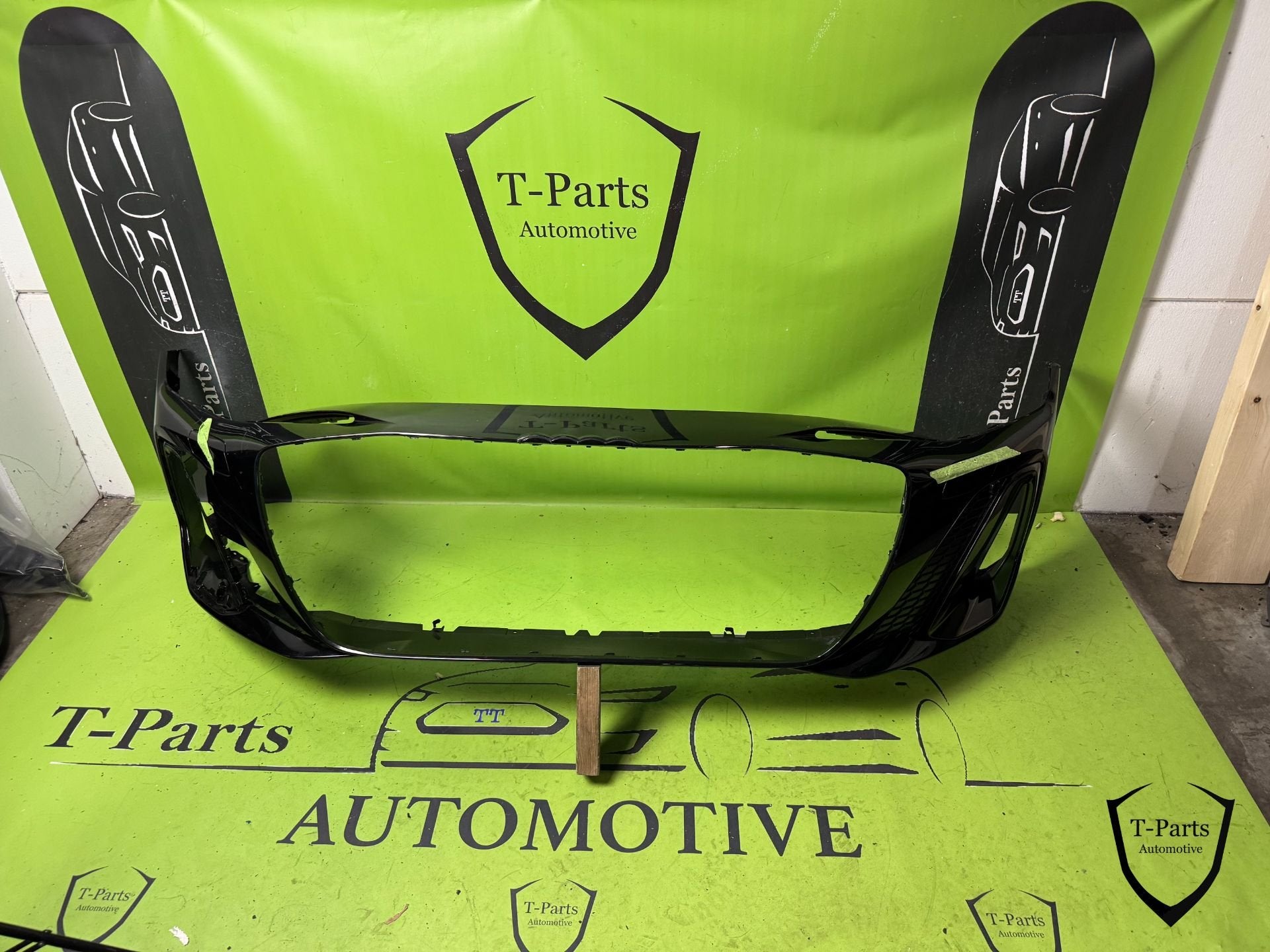 audi A6 voorbumper bumper 2025+, Gebruikt, AUDI AG, Auto-Union-Strasse 1
85045  Ingolstadt, DE, Audi
