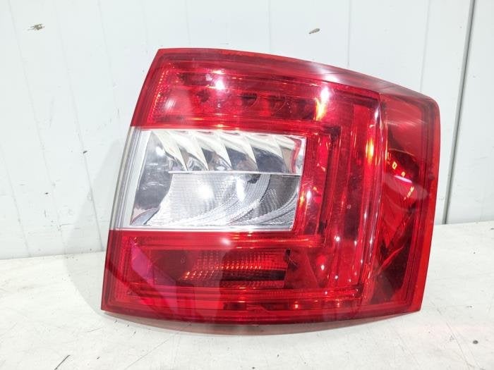 Achterlicht rechts van een Skoda Octavia, Gebruikt, -, -, Ophalen of Verzenden