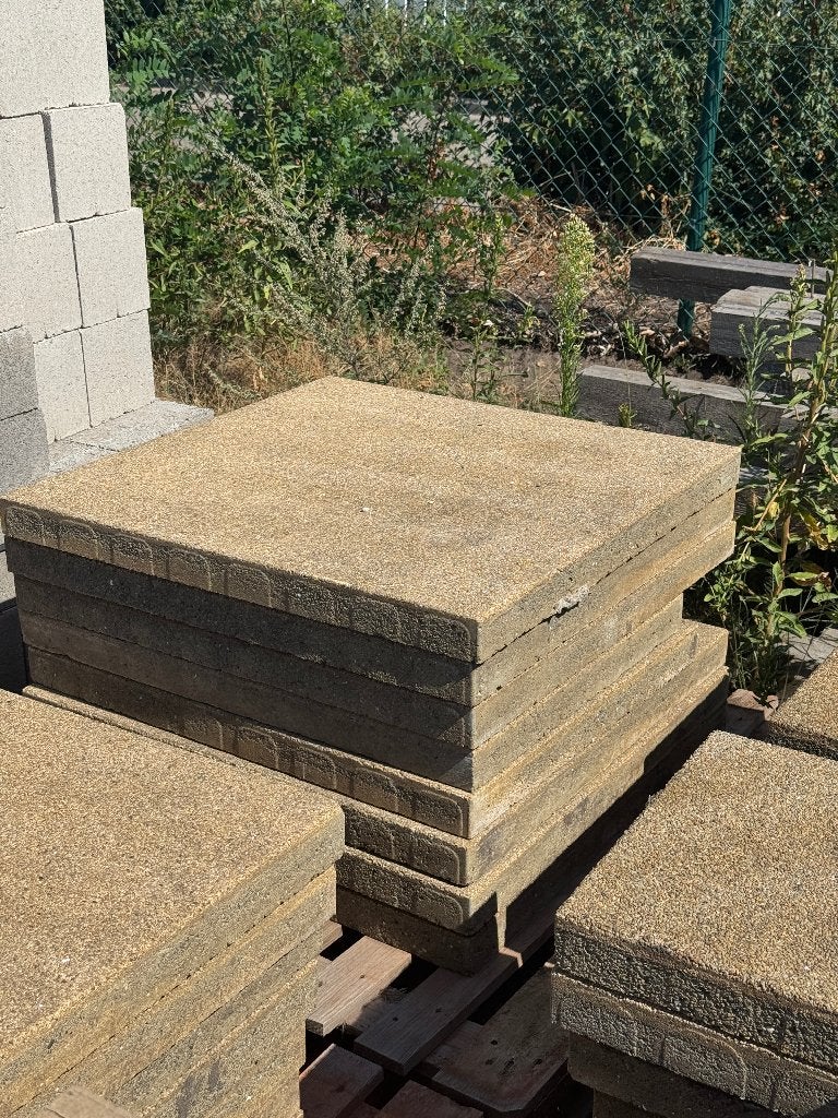 Betontegels in beige 80x80 + 40x80, Ophalen, Gebruikt, 60 cm of meer, 10 m² of meer