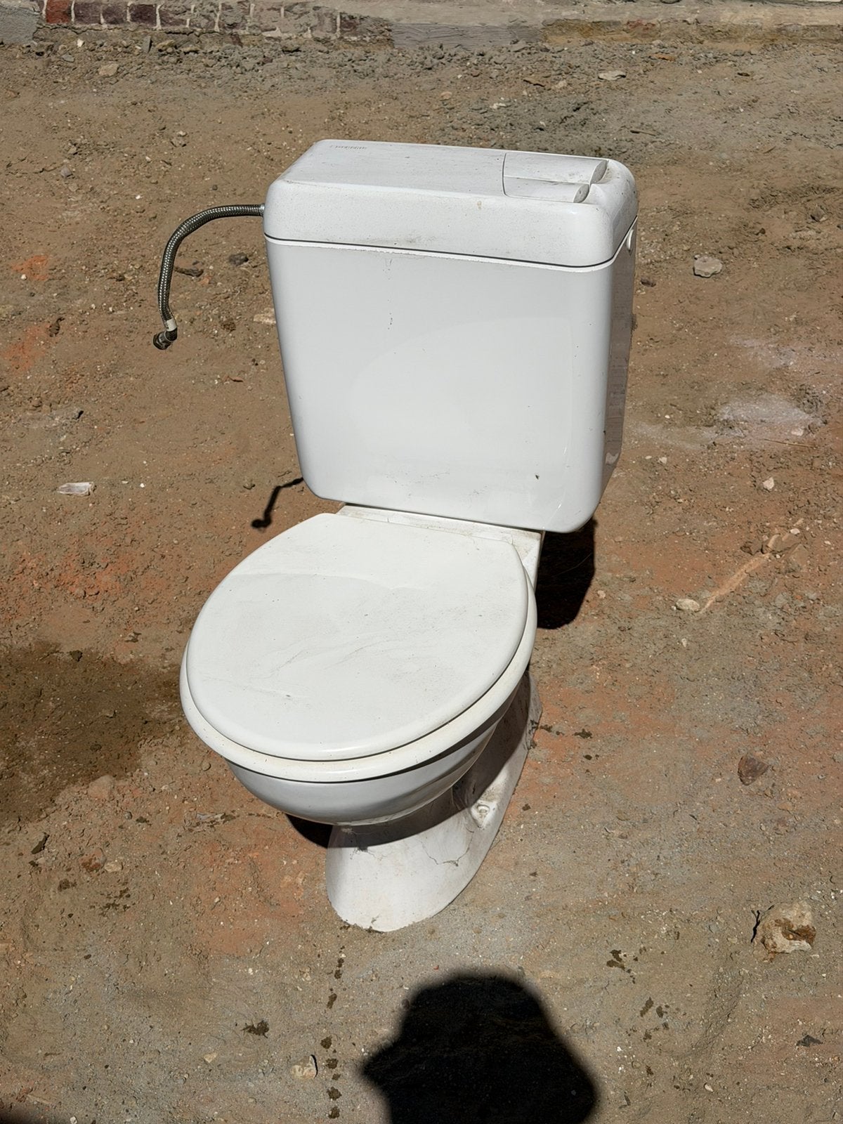 Wc en lavabo, Enlèvement