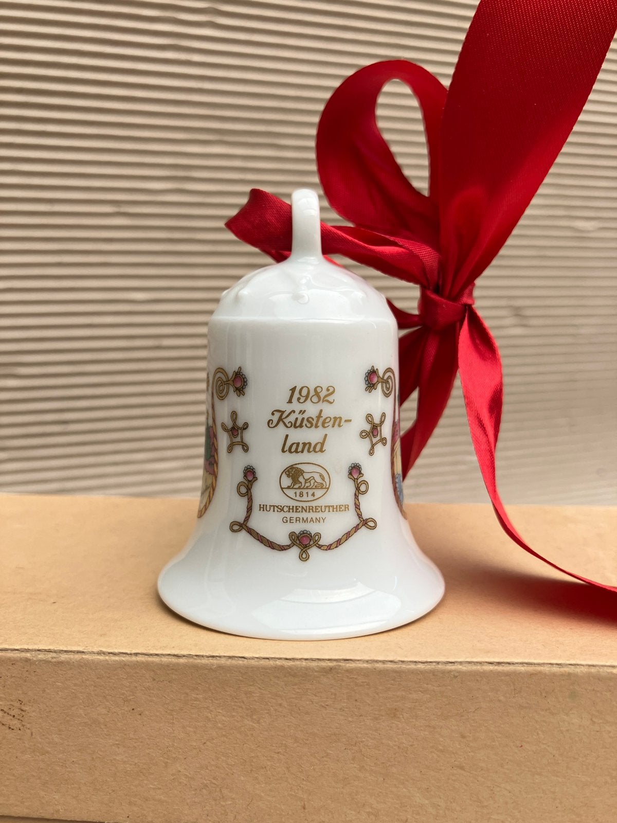 Vintage Hutschenreuther kerstklokje 1982 (zeldzaam), Ophalen of Verzenden, Zo goed als nieuw