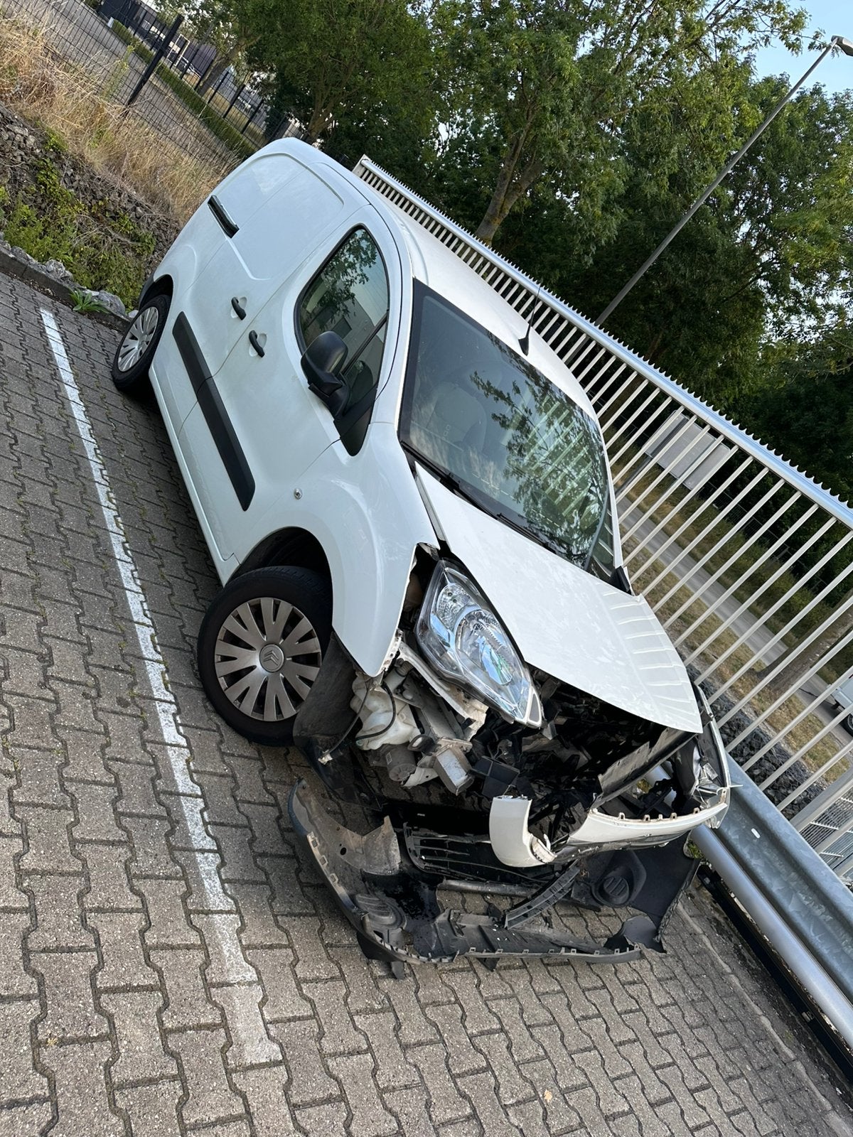 Te koop Citroen berlingo bj 2015, Voorwielaandrijving, Euro 5, Stof, Citroën