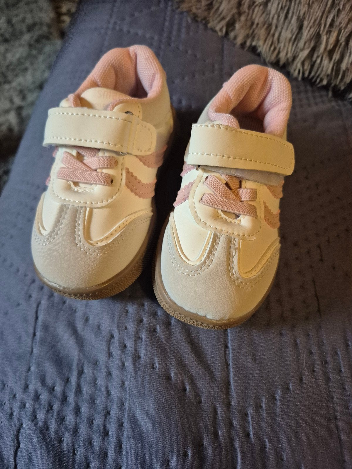 chaussure pour petite fille 10 euro, Enfants & Bébés, Enlèvement ou Envoi, Fille