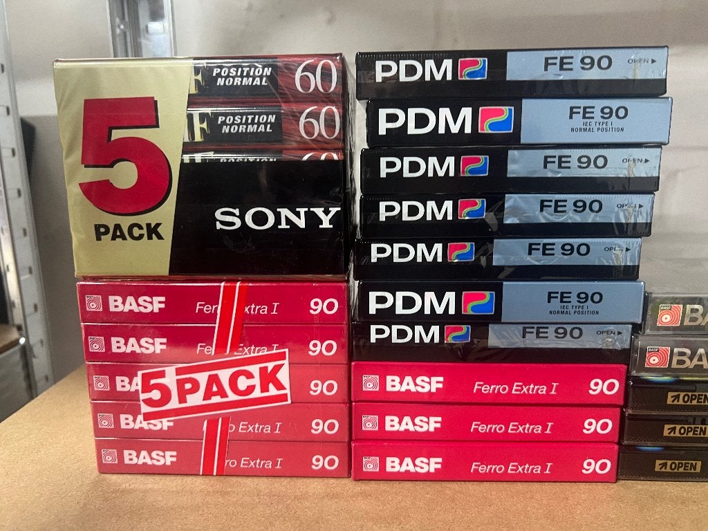 25 nieuw verpakte audiocassettes, Ophalen of Verzenden, Nieuw in verpakking, 2 t/m 25 bandjes, Onbespeeld