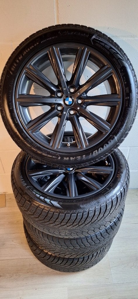 Jantes Styling 68418 pneus d'hiver 7 mm BMW Série 5 G30/G31, Enlèvement, BMW