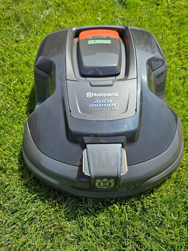 Robotmaaier Husqvarna 310, Enlèvement, Comme neuf, Plus de 25 cm, Husqvarna