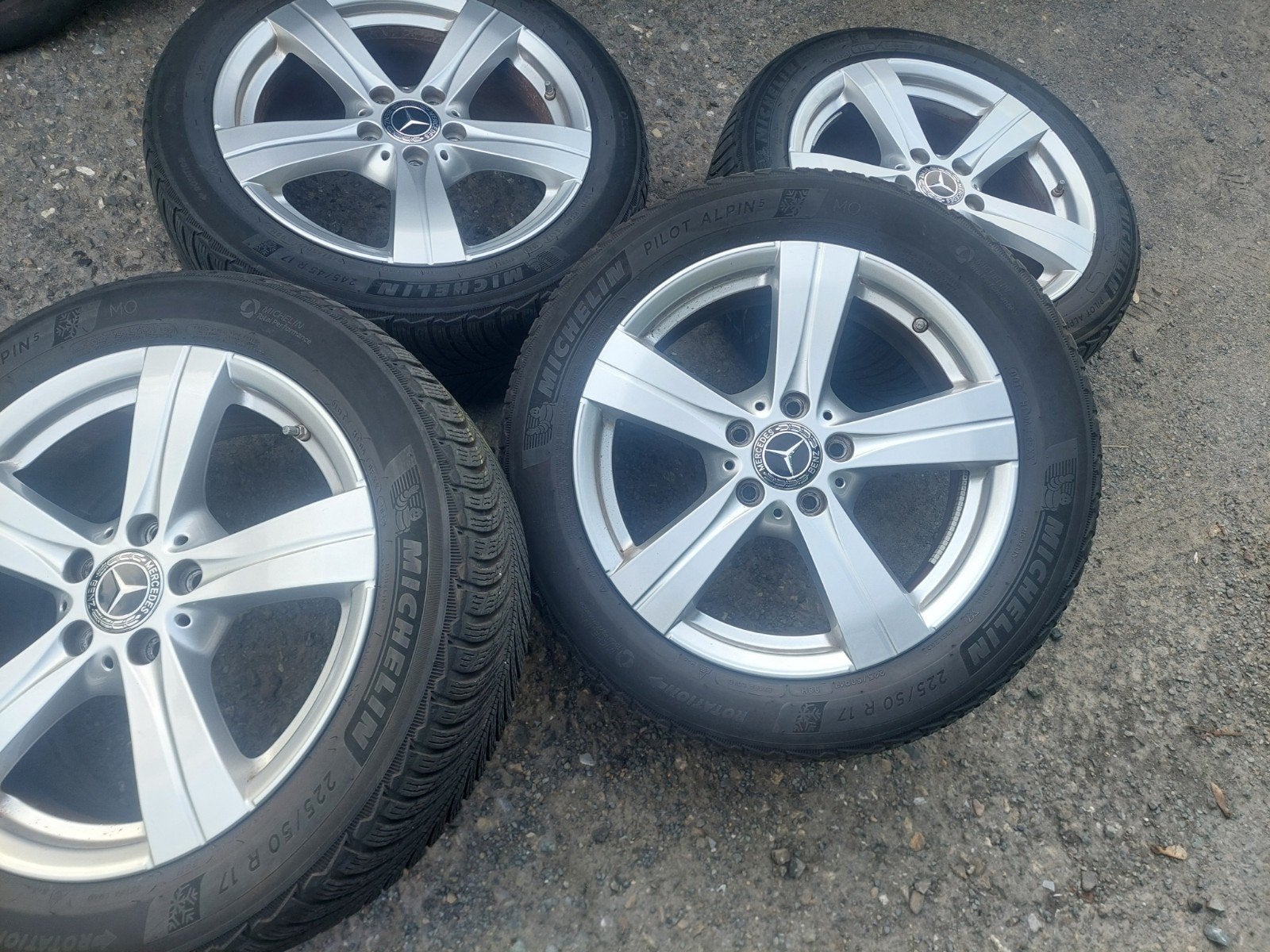 100 % ORIGINAL MERaCEDES ! W206 – Jantes OEM 17” + Micheli, Pneus hiver, Enlèvement, Autre, Autre