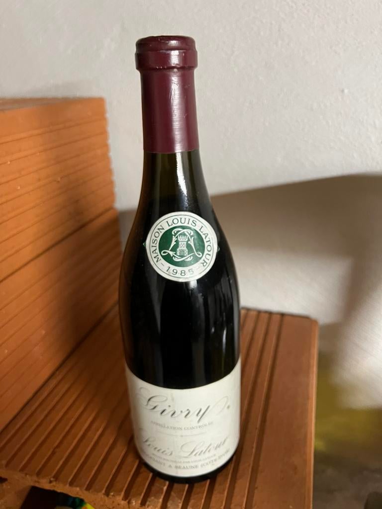 1 oude Bourgogne wijn (1985) Louis Latour Givry, Ophalen, Zo goed als nieuw