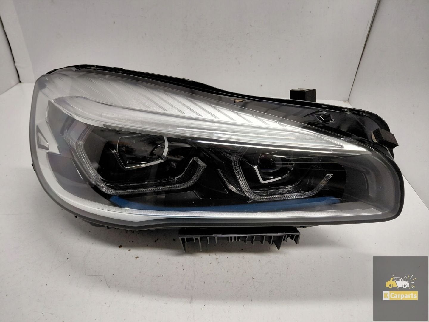 8738642, BMW F45 F46 Lift Full Led rechterlamp Ideaal, Petuelring 130
80788  Munich, DE, Gebruikt, Info@bmw.de, BMW