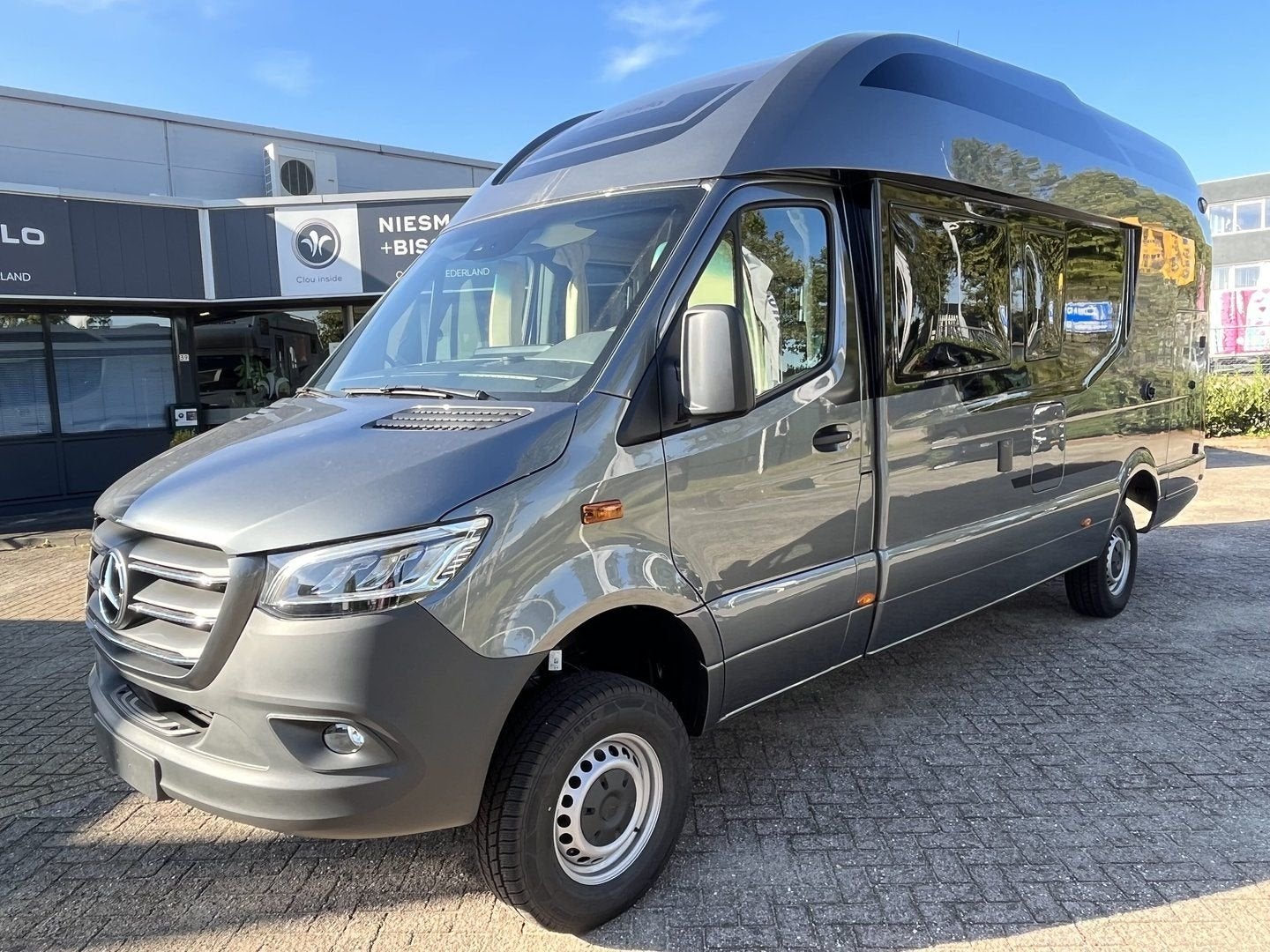 Mercedes Sprinter 4 Nieuwe stalen velgen met Nieuwe Zomerban, Neuf, Pneus et Jantes, 4 Saisons, -