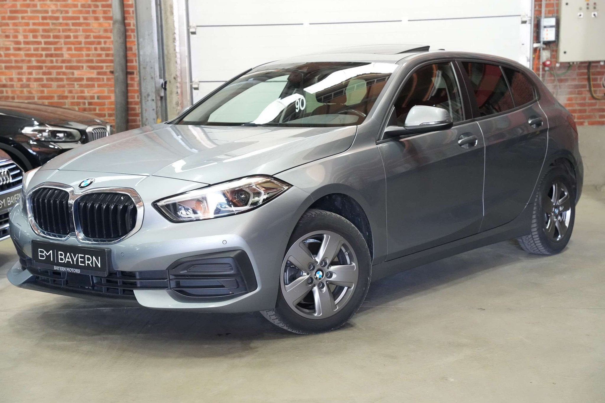 BMW 116 d Pano Dak Camera CarPlay LED Garantie, Auto's, BMW, Voorwielaandrijving, Gebruikt, Lichtsensor, https://public.car-pass.be/vhr/08bbe171-9685-4ea1-910c-7708b33aed0e