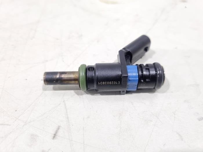 Injector (benzine injectie) van een Audi A8, Gebruikt, -, -, -