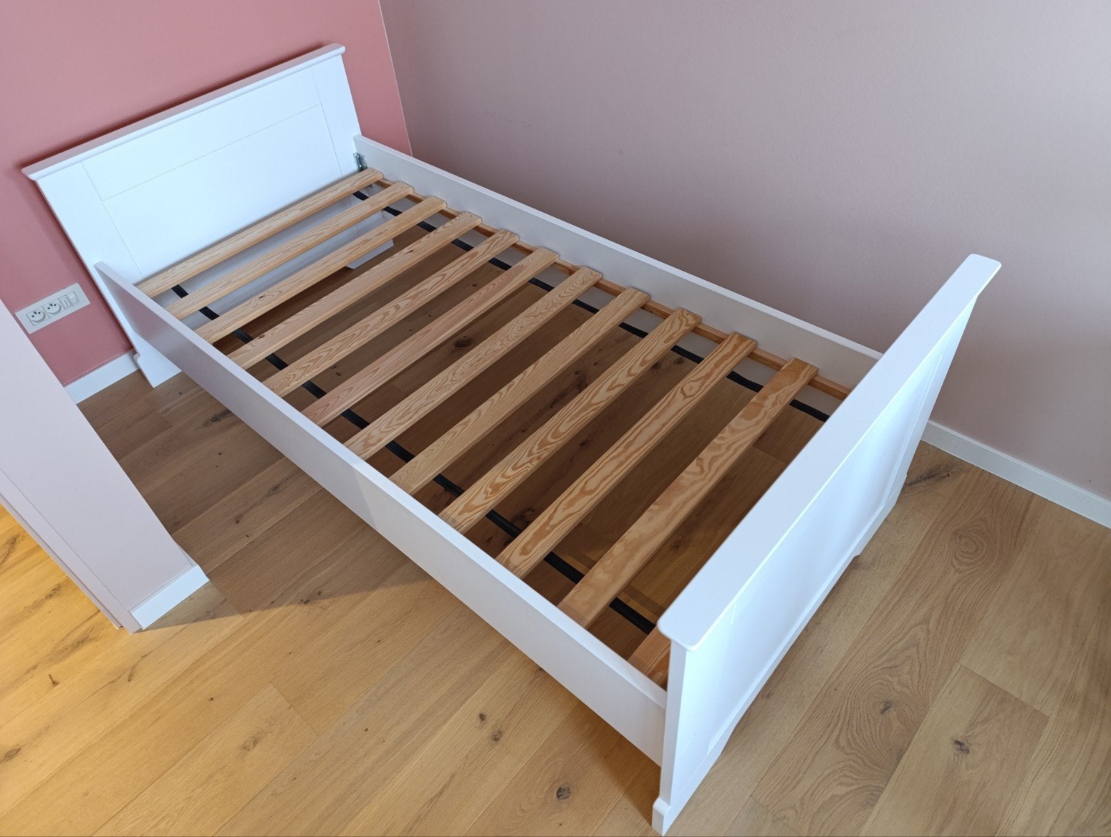 Zeer mooi Bopita bed 200x90cm, wit., 85 à 100 cm, Sommier à lattes, Enlèvement, 180 cm ou plus