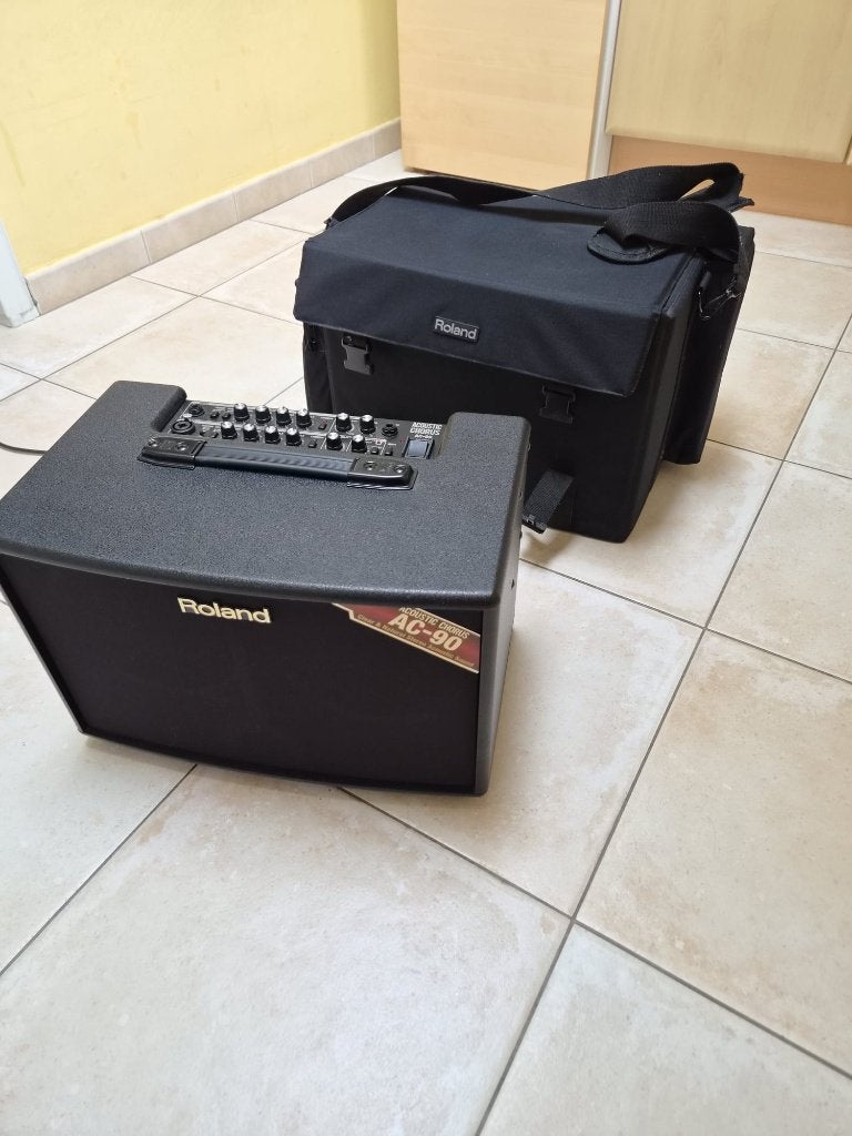 ampli acoustique Roland AC-90 et sa housse, Musique & Instruments, Amplis | Basse & Guitare, Neuf, Guitare, 50 à 100 watts, Enlèvement ou Envoi