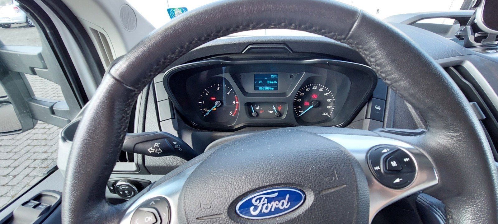 Mobilhome Ford Challenger 288EB 155ch, Jusqu'à 4, 6 à 7 mètres, Siège standard, Toilette à cassette