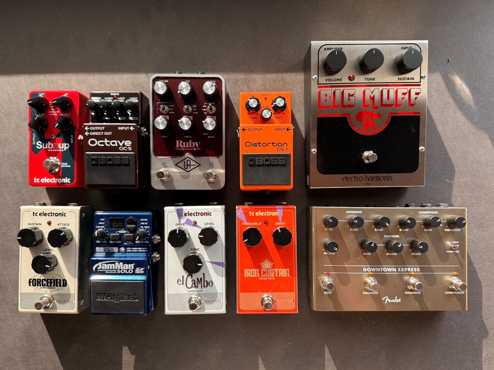 Diverse gitaar/bas effecten, Enlèvement, Comme neuf