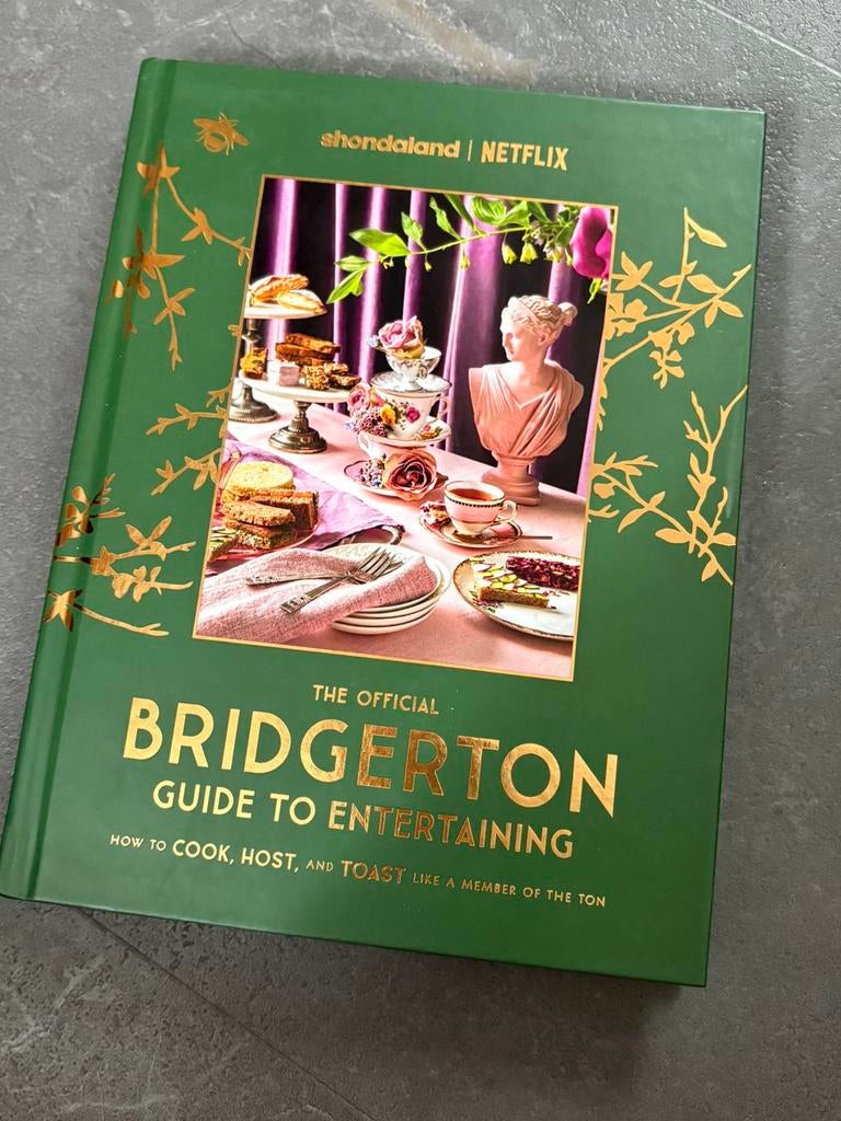 Bridgerton guide to entertaining, Boeken, Ophalen of Verzenden, Zo goed als nieuw