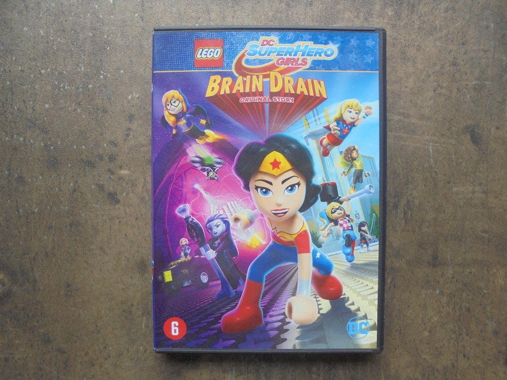 Lego DVD DC Super Hero Girls Brain Drain (zie foto's), Cd's en Dvd's, Gebruikt, Tekenfilm, Overige soorten, Ophalen of Verzenden