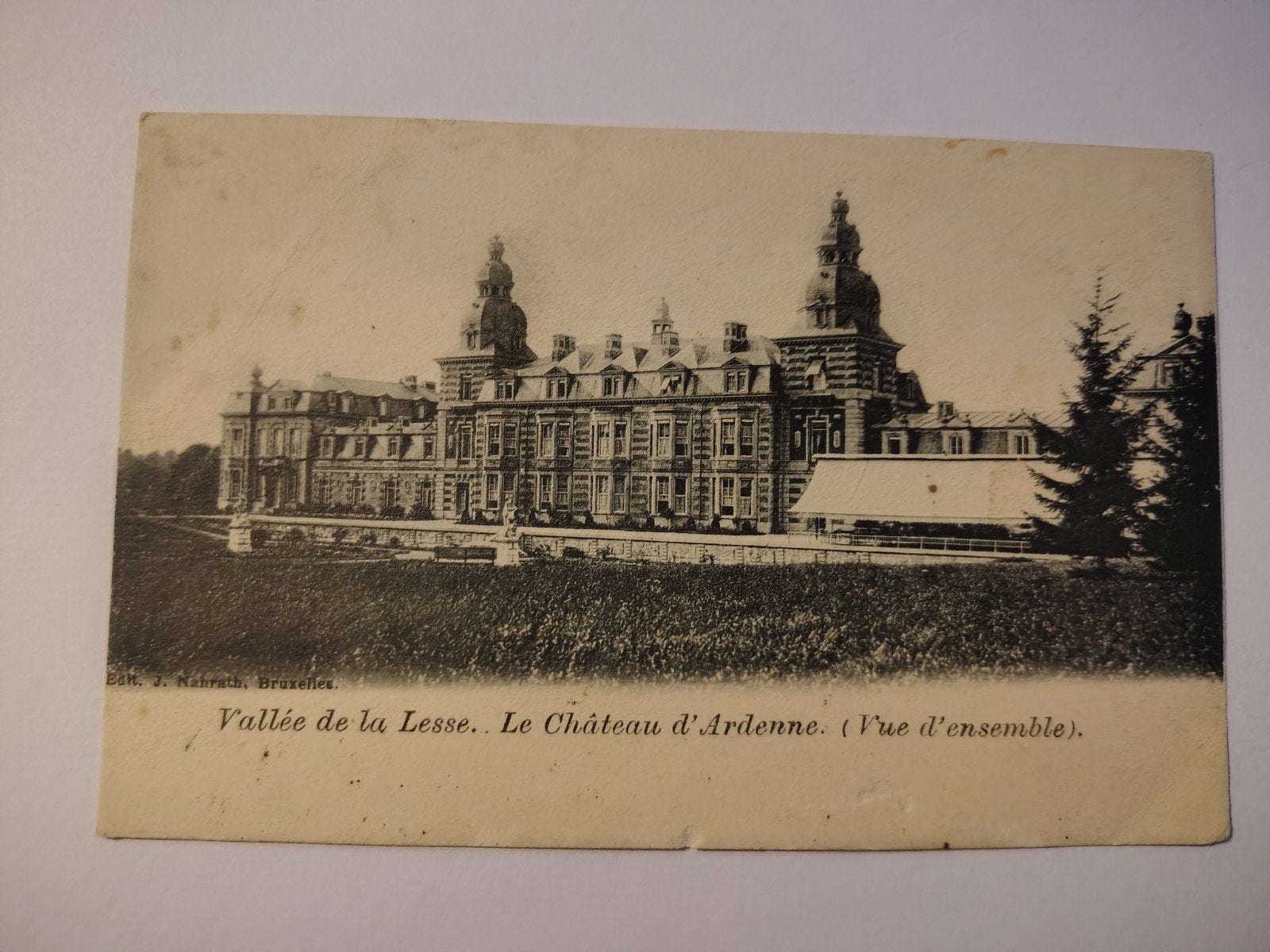 Houyet Vallée de la Lesse. Le Château d'Ardenne (Vue), Enlèvement ou Envoi